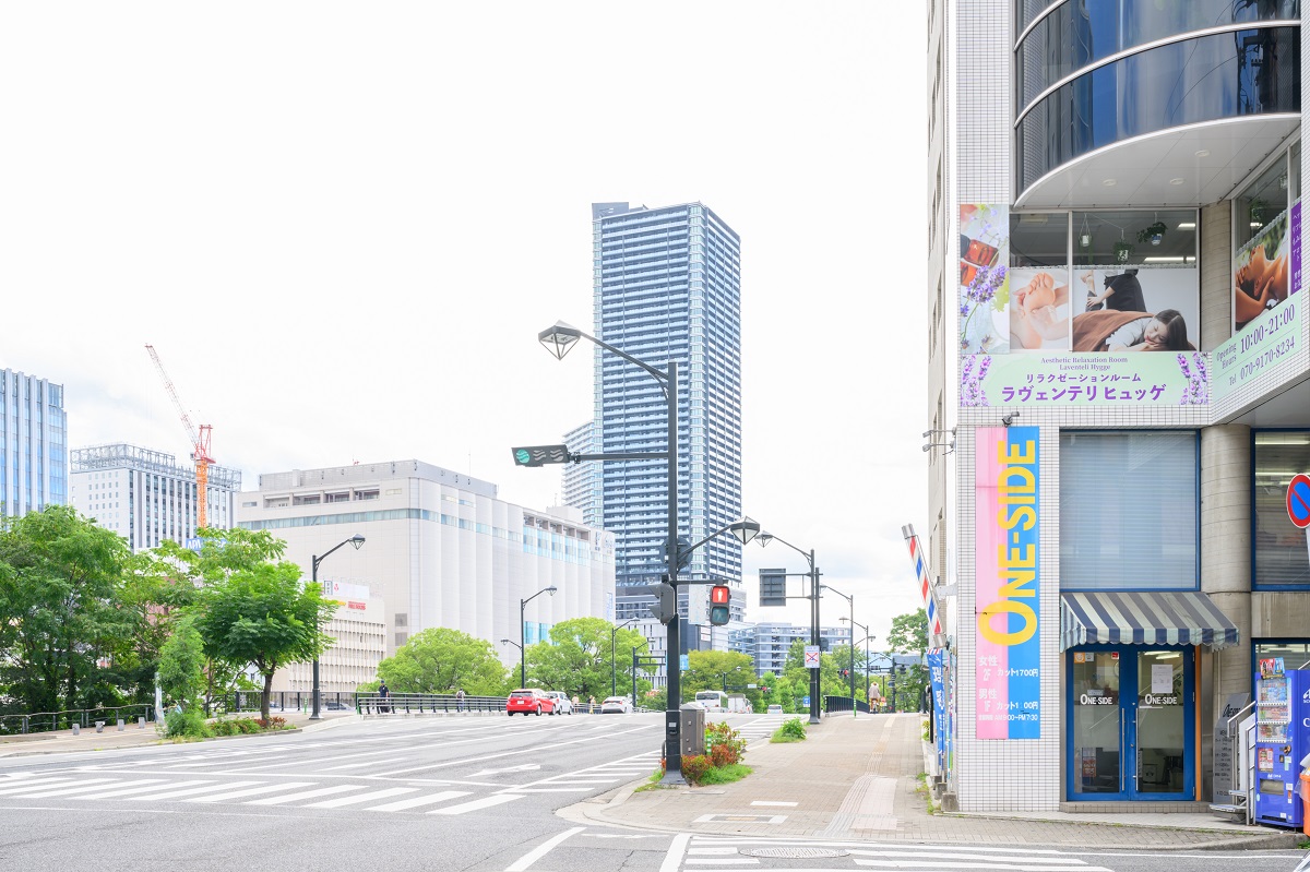 アクセス